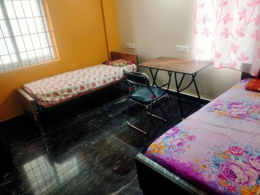 Albergue Stoneroof Guest Pg Whitefield Exterior foto