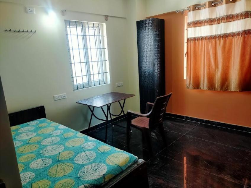 Albergue Stoneroof Guest Pg Whitefield Exterior foto
